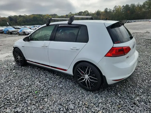 3VW447AU1GM024764 2016 VOLKSWAGEN GTI - Image 2