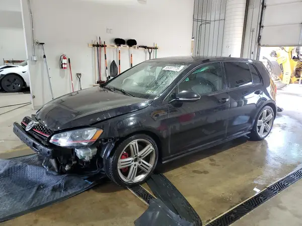 3VW447AU1GM069705 2016 VOLKSWAGEN GTI - Image 1