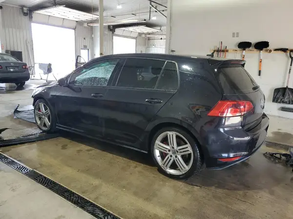 3VW447AU1GM069705 2016 VOLKSWAGEN GTI - Image 2