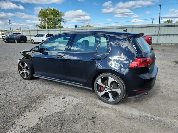 3VW447AU1HM042389 2017 VOLKSWAGEN GTI - Image 2