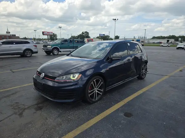 3VW447AU1HM058351 2017 VOLKSWAGEN GTI - Image 2