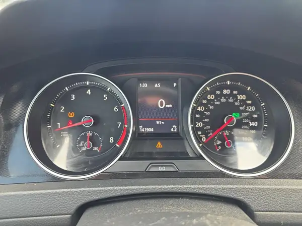 3VW447AU1HM058351 2017 VOLKSWAGEN GTI - Image 8