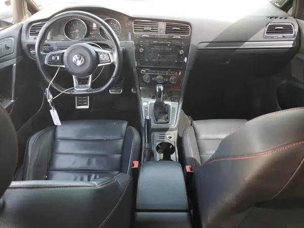 3VW447AU1JM252240 2018 VOLKSWAGEN GTI - Image 8