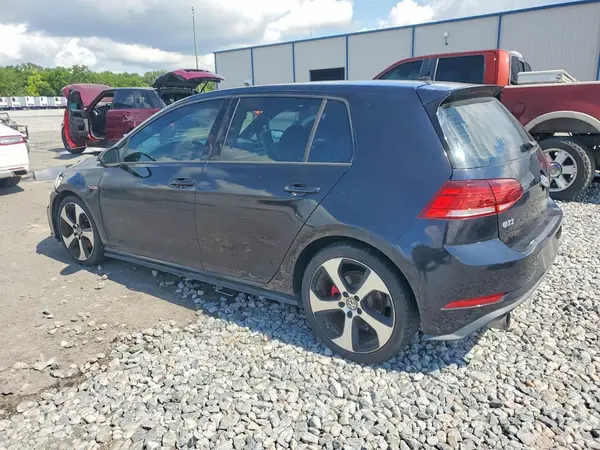 3VW447AU1JM262248 2018 VOLKSWAGEN GTI - Image 2