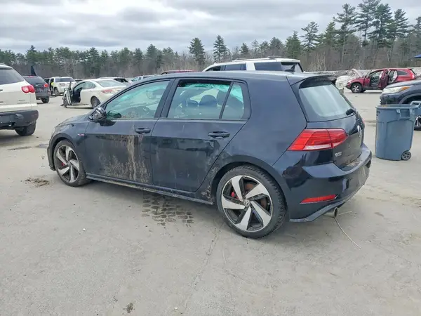3VW447AU1JM281284 2018 VOLKSWAGEN GTI - Image 2