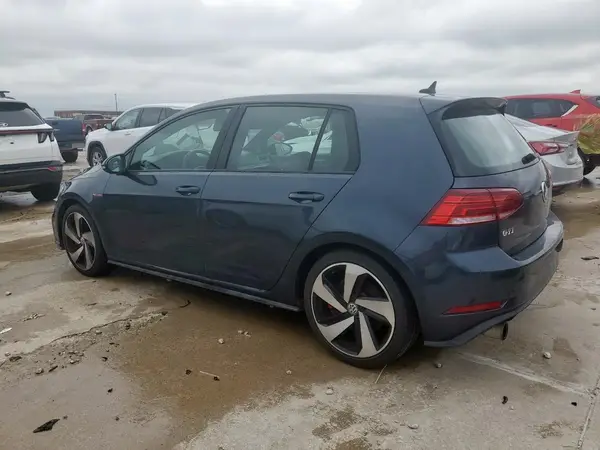 3VW447AU1JM292785 2018 VOLKSWAGEN GTI - Image 2