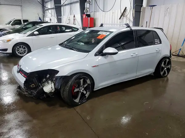 3VW447AU1JM297260 2018 VOLKSWAGEN GTI - Image 1
