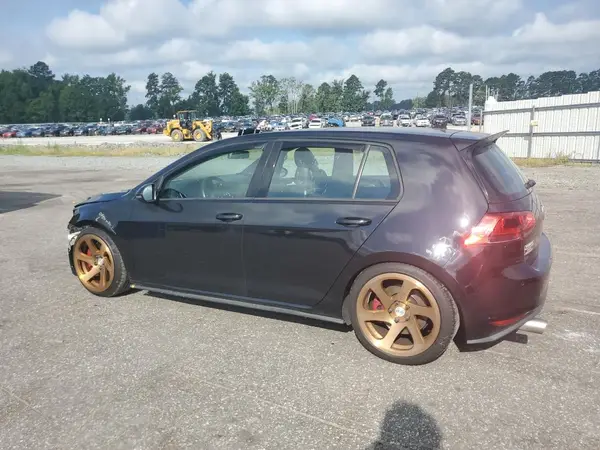 3VW447AU2GM001543 2016 VOLKSWAGEN GTI - Image 2