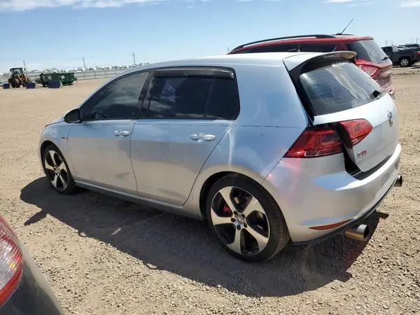 3VW447AU2GM065727 2016 VOLKSWAGEN GTI - Image 2