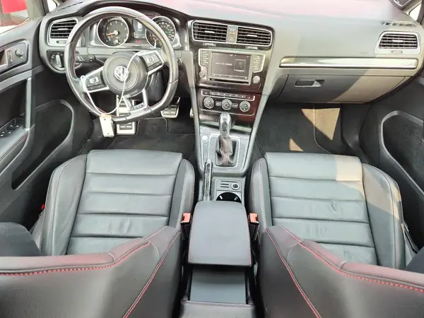 3VW447AU2HM039243 2017 VOLKSWAGEN GTI - Image 8