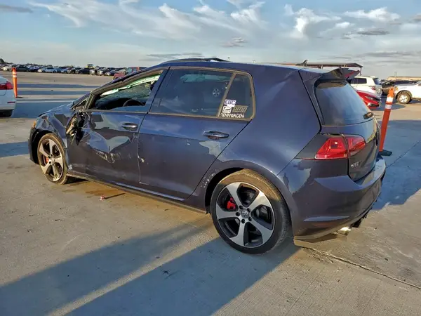 3VW447AU2HM073280 2017 VOLKSWAGEN GTI - Image 2