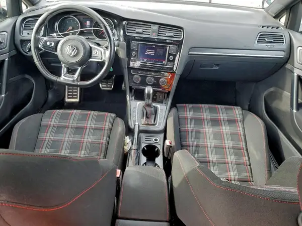 3VW447AU2JM261593 2018 VOLKSWAGEN GTI - Image 8