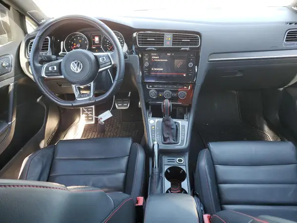 3VW447AU2JM284372 2018 VOLKSWAGEN GTI - Image 8