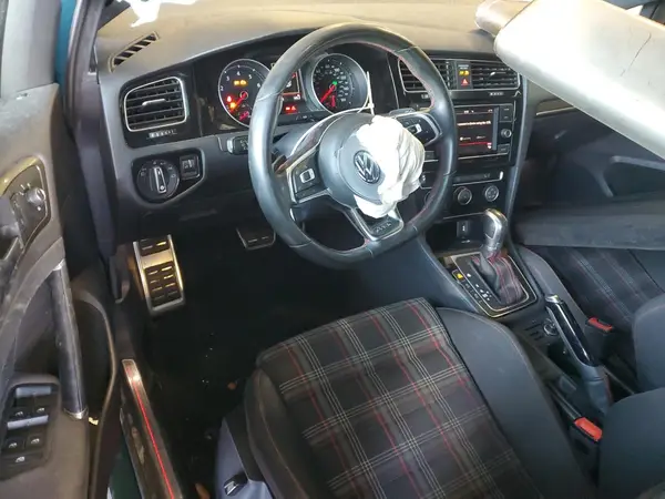 3VW447AU2JM296098 2018 VOLKSWAGEN GTI - Image 8