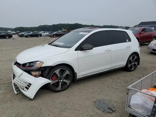 3VW447AU3GM016133 2016 VOLKSWAGEN GTI - Image 1