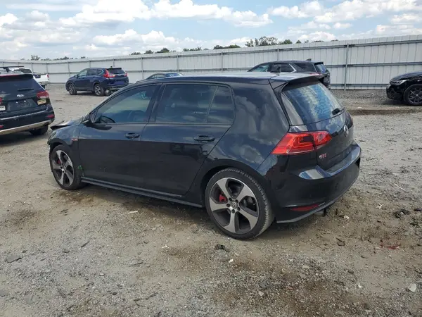 3VW447AU3HM014786 2017 VOLKSWAGEN GTI - Image 2