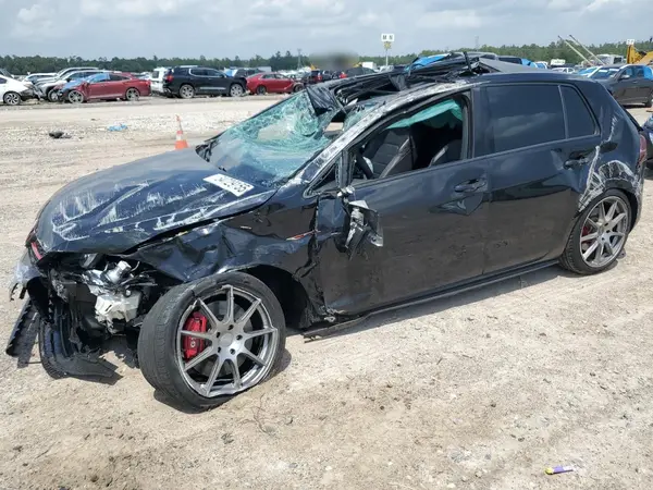 3VW447AU3HM059131 2017 VOLKSWAGEN GTI - Image 1
