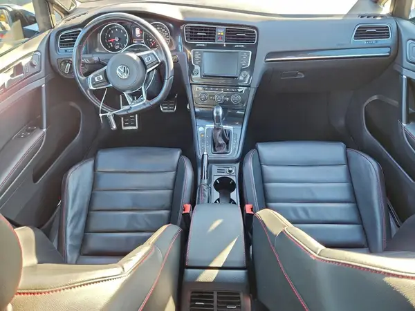 3VW447AU3HM060389 2017 VOLKSWAGEN GTI - Image 8