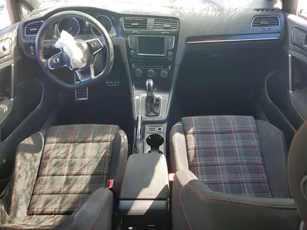 3VW447AU3HM063101 2017 VOLKSWAGEN GTI - Image 8