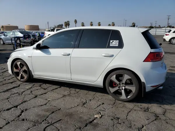 3VW447AU3HM069092 2017 VOLKSWAGEN GTI - Image 2