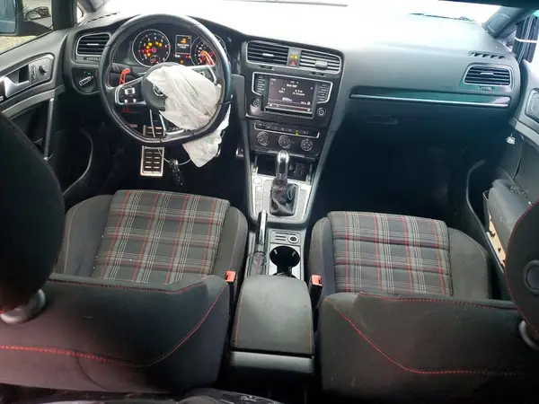 3VW447AU3HM075491 2017 VOLKSWAGEN GTI - Image 8