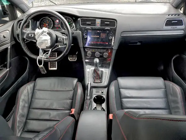 3VW447AU3JM251767 2018 VOLKSWAGEN GTI - Image 8