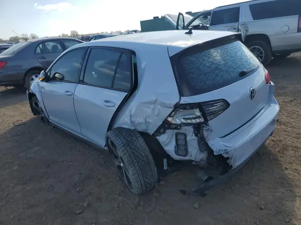 3VW447AU3JM264776 2018 VOLKSWAGEN GTI - Image 2