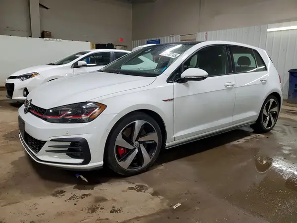 3VW447AU3JM265006 2018 VOLKSWAGEN GTI - Image 1