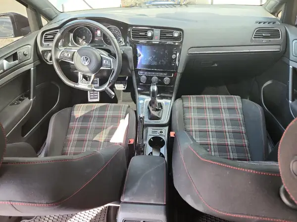 3VW447AU3JM280914 2018 VOLKSWAGEN GTI - Image 8