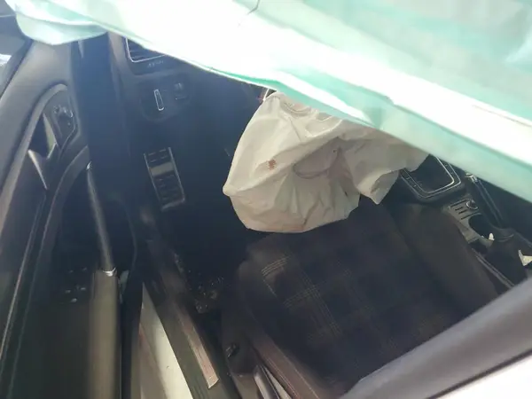 3VW447AU3JM285711 2018 VOLKSWAGEN GTI - Image 8