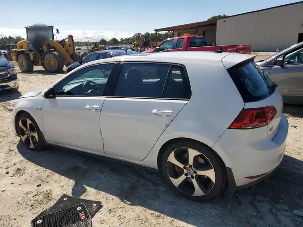 3VW447AU4GM036150 2016 VOLKSWAGEN GTI - Image 2