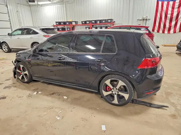 3VW447AU4GM055541 2016 VOLKSWAGEN GTI - Image 2