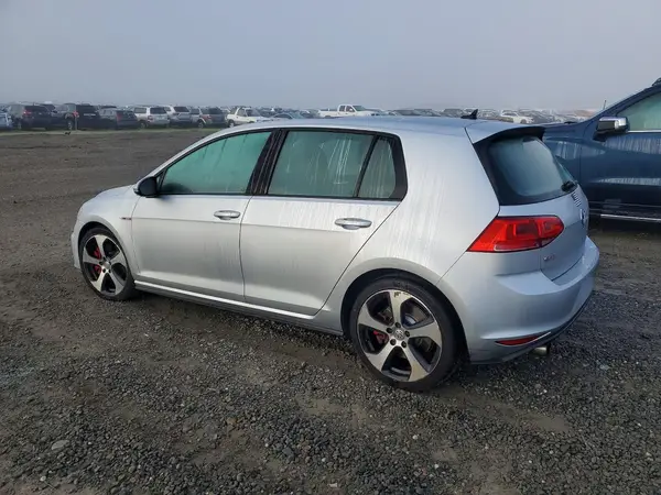 3VW447AU4HM001254 2017 VOLKSWAGEN GTI - Image 2
