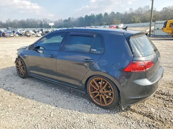 3VW447AU4HM009449 2017 VOLKSWAGEN GTI - Image 2
