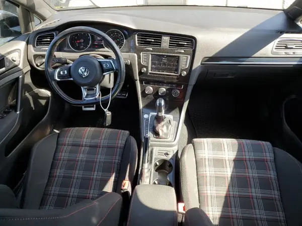 3VW447AU4HM014148 2017 VOLKSWAGEN GTI - Image 8