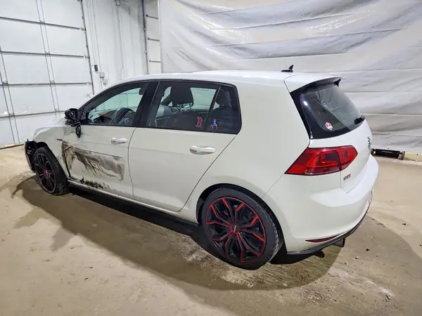 3VW447AU4HM032505 2017 VOLKSWAGEN GTI - Image 2
