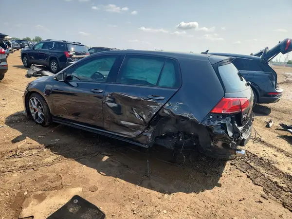 3VW447AU4HM058473 2017 VOLKSWAGEN GTI - Image 2