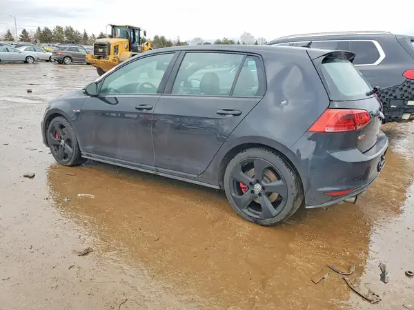3VW447AU4HM069358 2017 VOLKSWAGEN GTI - Image 2