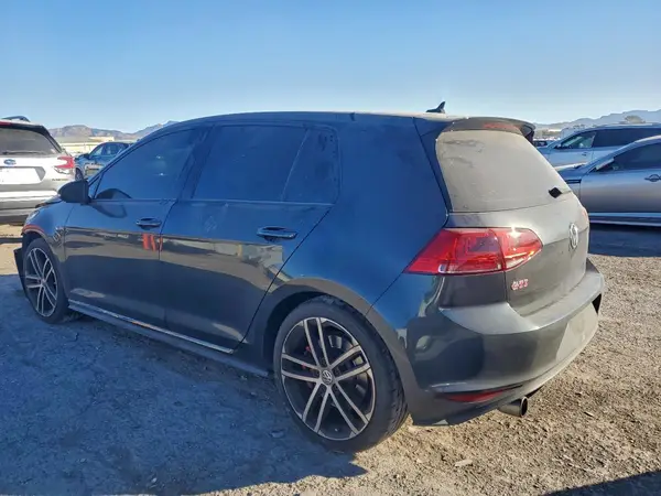 3VW447AU4HM070591 2017 VOLKSWAGEN GTI - Image 2