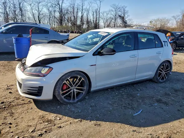 3VW447AU4HM073927 2017 VOLKSWAGEN GTI - Image 1