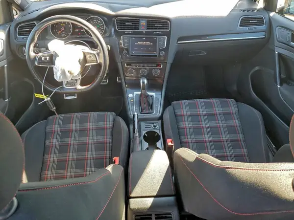 3VW447AU4HM073927 2017 VOLKSWAGEN GTI - Image 8