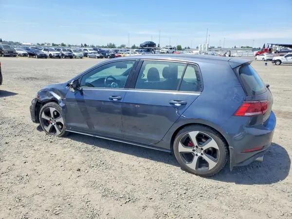 3VW447AU4JM265189 2018 VOLKSWAGEN GTI - Image 2