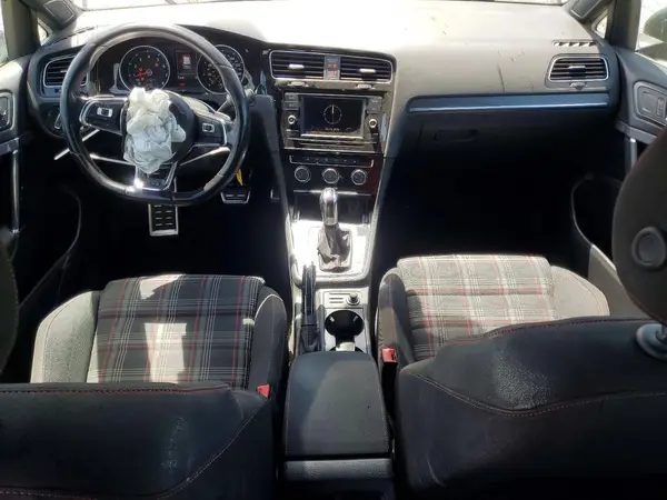 3VW447AU4JM265189 2018 VOLKSWAGEN GTI - Image 8