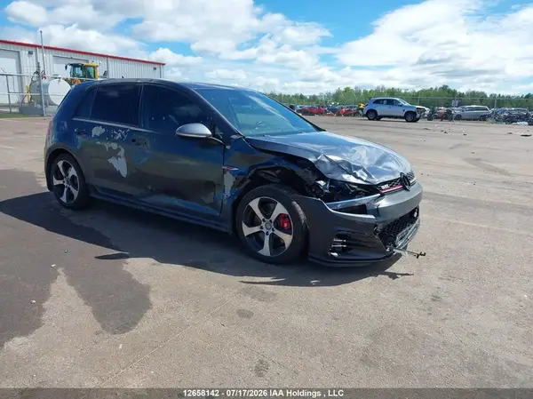 3VW447AU4JM290447 2018 VOLKSWAGEN GTI - Image 1