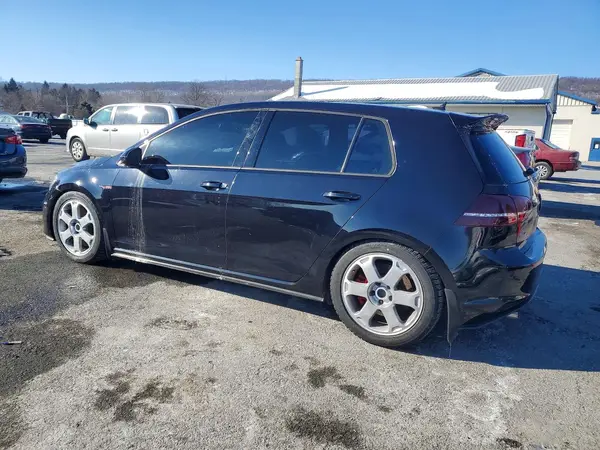 3VW447AU5GM063874 2016 VOLKSWAGEN GTI - Image 2