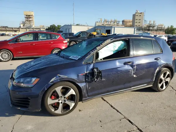 3VW447AU5HM002056 2017 VOLKSWAGEN GTI - Image 1