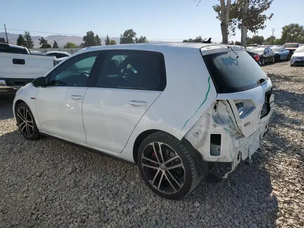 3VW447AU5HM037308 2017 VOLKSWAGEN GTI - Image 2