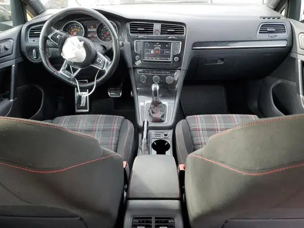 3VW447AU5HM053282 2017 VOLKSWAGEN GTI - Image 8