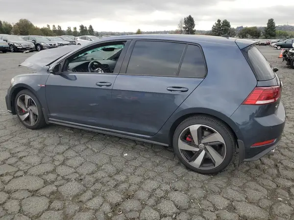 3VW447AU5JM252046 2018 VOLKSWAGEN GTI - Image 2