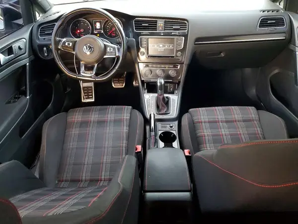 3VW447AU6HM023594 2017 VOLKSWAGEN GTI - Image 8